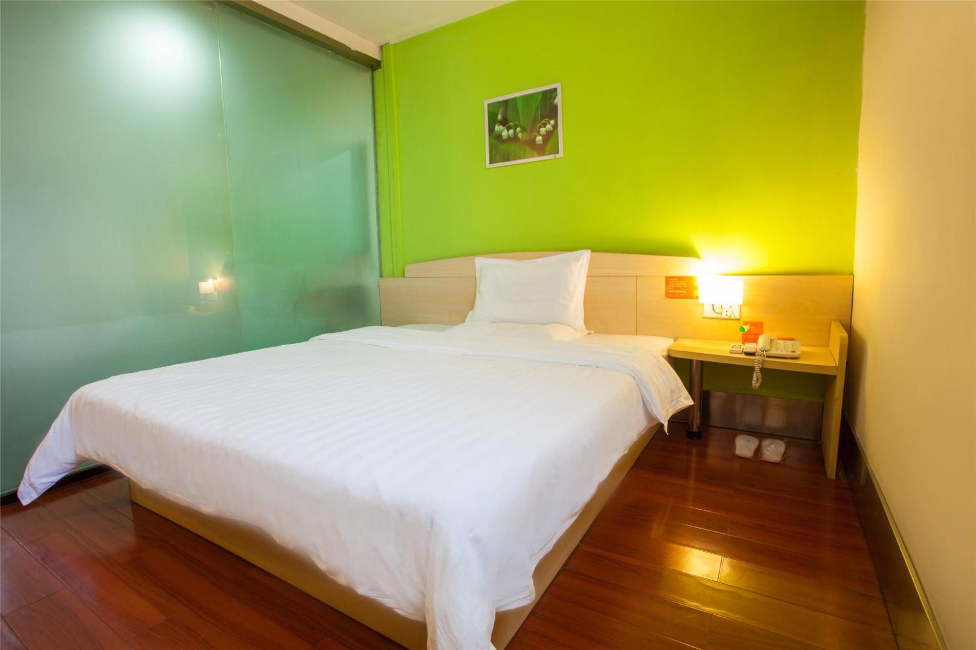 7Days Inn Guangzhou South Railway Station Huijiang Subway Station Esterno foto