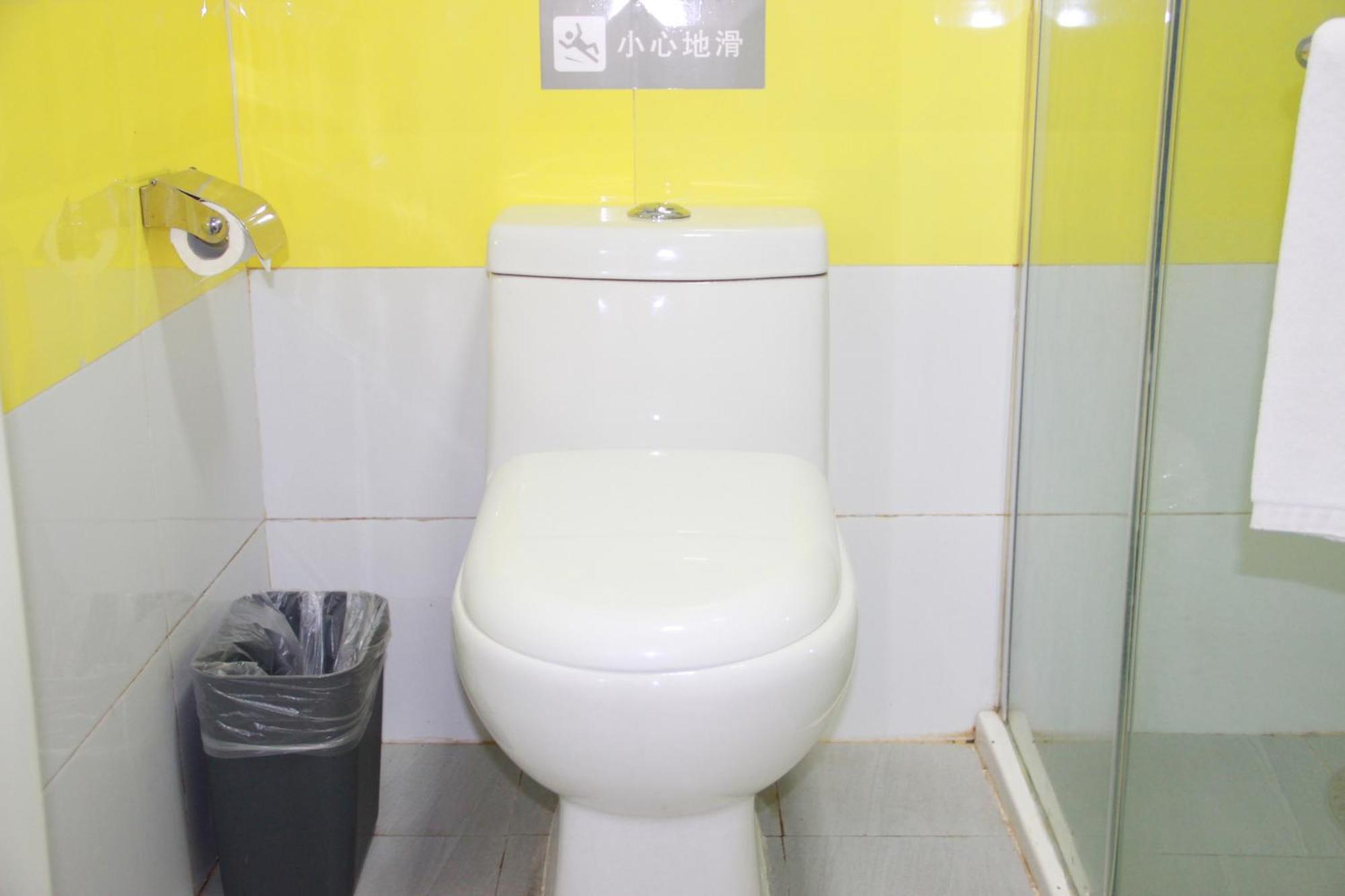 7Days Inn Guangzhou South Railway Station Huijiang Subway Station Esterno foto