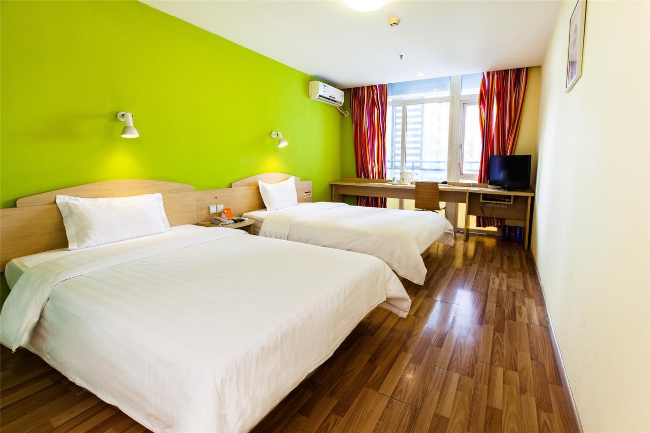 7Days Inn Guangzhou South Railway Station Huijiang Subway Station Esterno foto