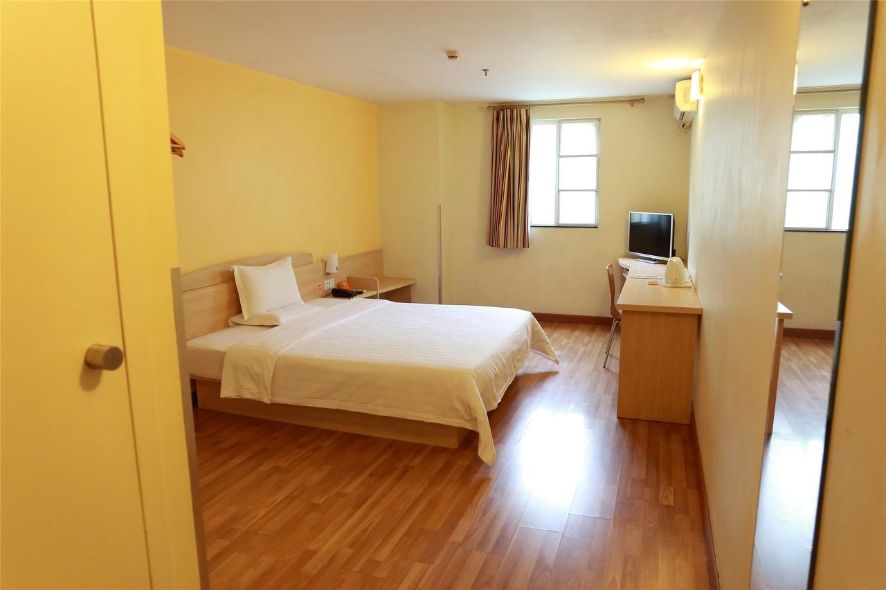 7Days Inn Guangzhou South Railway Station Huijiang Subway Station Esterno foto